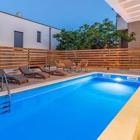 Rougemarin - Marin With Private Pool