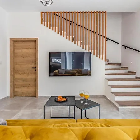 Rougemarin - Marin With Private Pool * Медулин