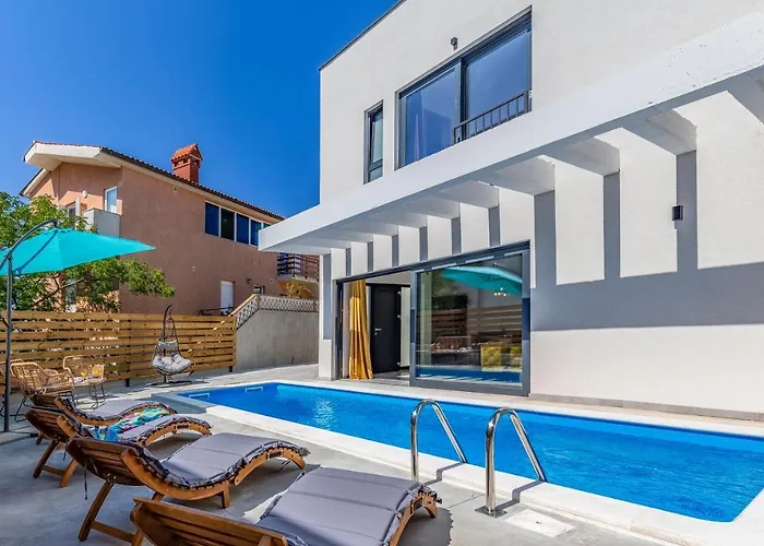 וילה Rougemarin - Marin With Private Pool מדולין