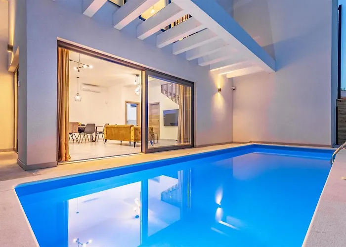 Rougemarin - Marin With Private Pool מדולין
