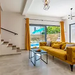 Rougemarin - Marin With Private Pool * Medulin