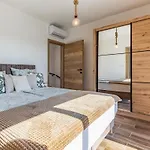 Rougemarin - Marin With Private Pool
