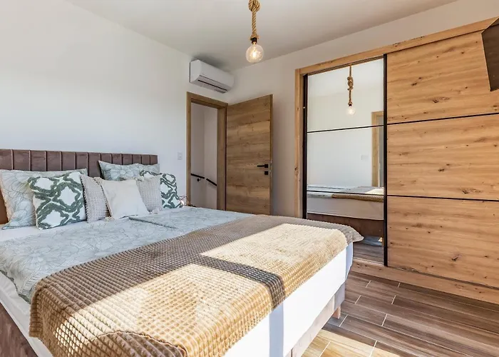 Rougemarin - Marin With Private Pool