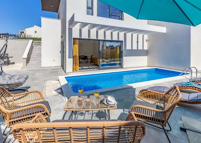 Rougemarin - Marin With Private Pool *